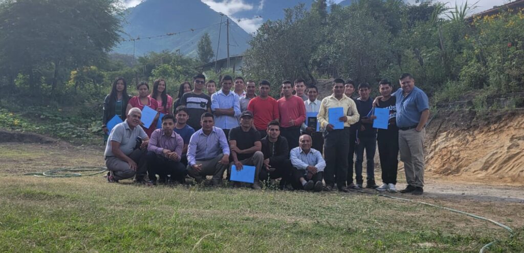 Leo teaching in Peru_2024